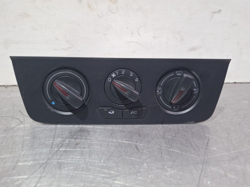 Recambio de mando calefaccion aire acondicionado para seat ibiza ii referencia OEM IAM 6J0820045A  