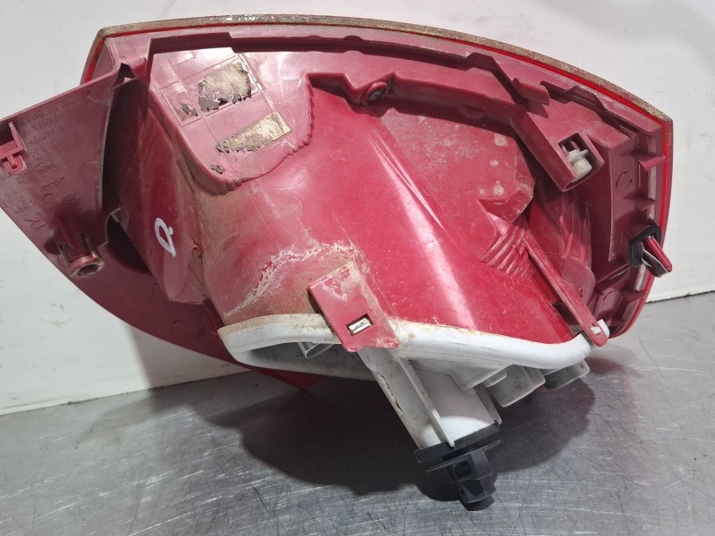 Recambio de piloto trasero derecho para seat ibiza ii referencia OEM IAM 6J4945096G  