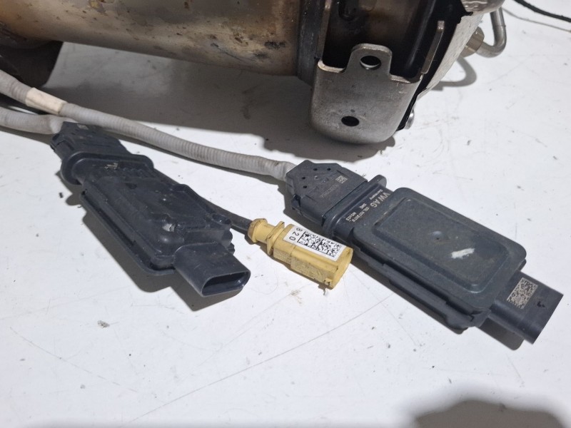 Recambio de filtro de particulas para seat león referencia OEM IAM 05L131656Q / 05L131765E  