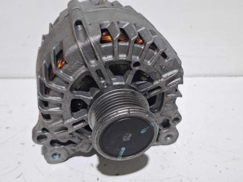 Recambio de alternador para seat león referencia OEM IAM 05L903026C  