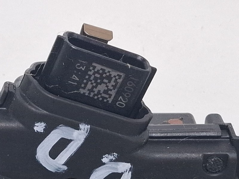 Recambio de cerradura puerta delantera derecha para renault trafic referencia OEM IAM 93457081 / 805027088R  