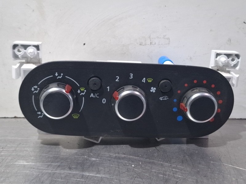 Recambio de mando calefaccion aire acondicionado para renault trafic referencia OEM IAM E1093049AC  
