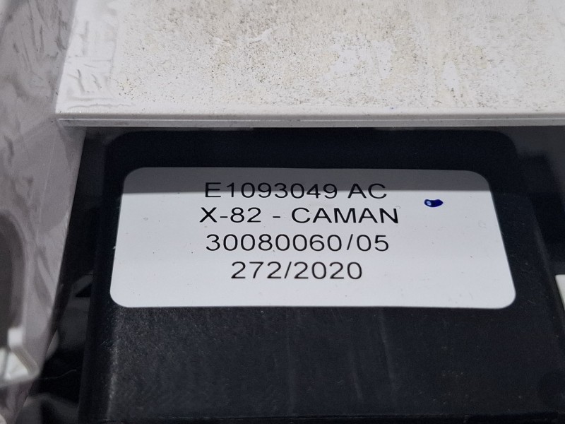 Recambio de mando calefaccion aire acondicionado para renault trafic referencia OEM IAM E1093049AC  