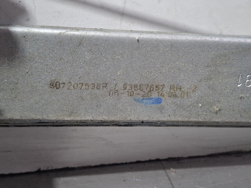 Recambio de elevalunas delantero derecho para renault trafic referencia OEM IAM 93867657RH  