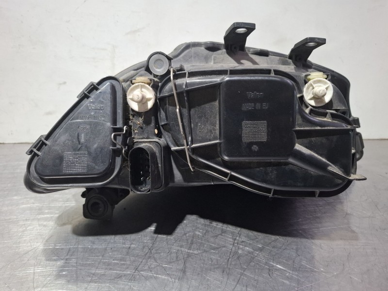 Recambio de faro delantero derecho para seat ibiza ii referencia OEM IAM 6L1941021A  