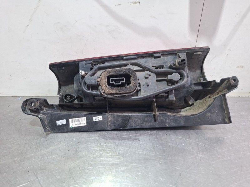 Recambio de piloto trasero izquierdo para peugeot part tep act bhdi100 referencia OEM IAM 0283522175  