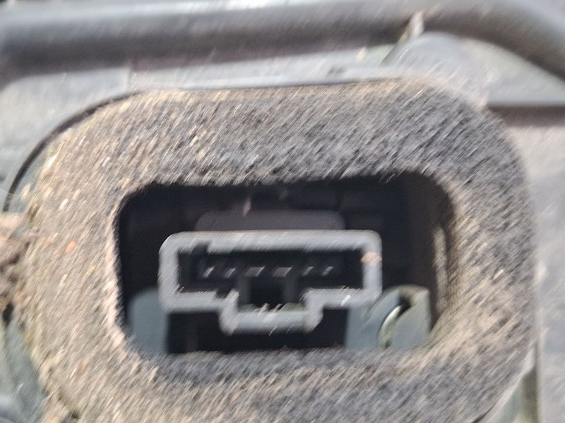 Recambio de piloto trasero izquierdo para peugeot part tep act bhdi100 referencia OEM IAM 0283522175  