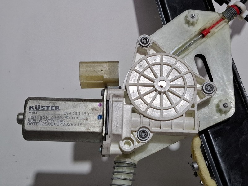 Recambio de elevalunas delantero derecho para bmw 118d referencia OEM IAM 6978846  