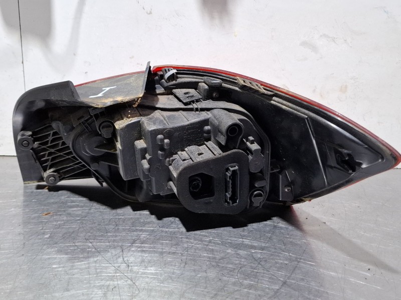 Recambio de piloto trasero izquierdo para seat ibiza referencia OEM IAM 6F0945207H  