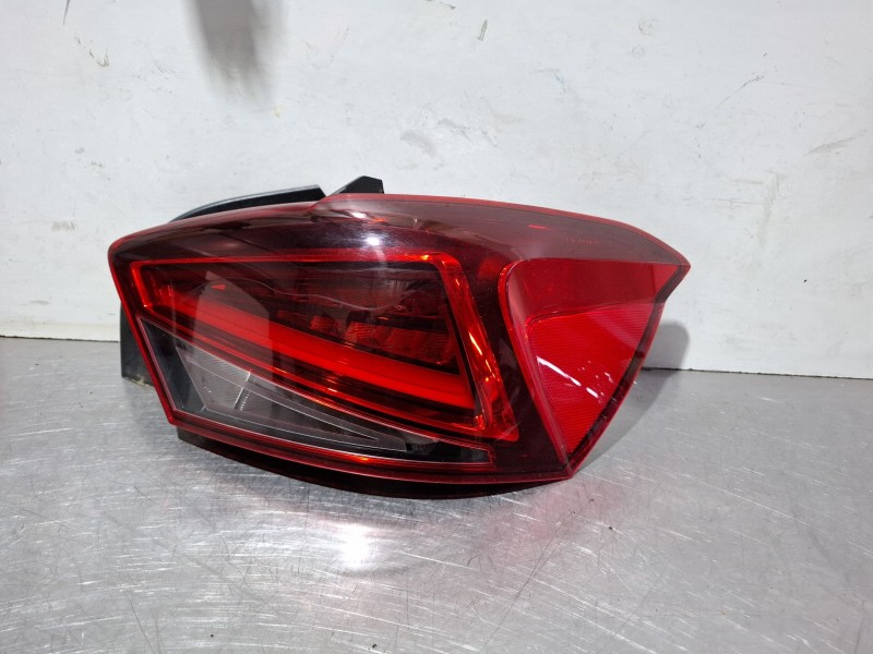 Recambio de piloto trasero derecho para seat ibiza referencia OEM IAM 6F0945208H  
