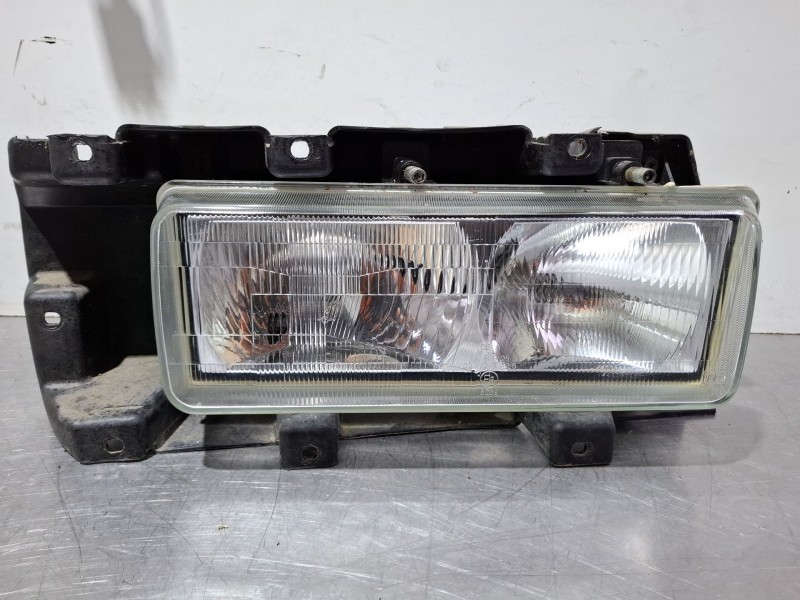 Recambio de faro delantero derecho para nissan atleon 120 referencia OEM IAM 260109X100  