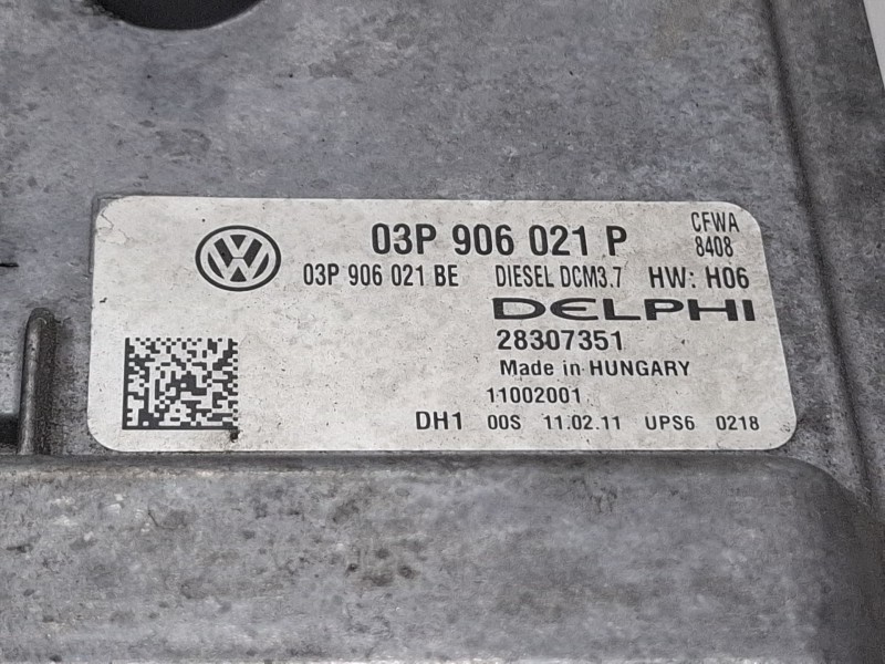 Recambio de centralita motor para seat ibiza 6j referencia OEM IAM 03P906021P  