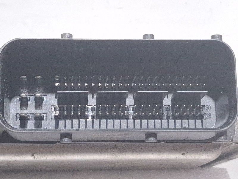 Recambio de centralita motor para seat ibiza 6j referencia OEM IAM 03P906021P  