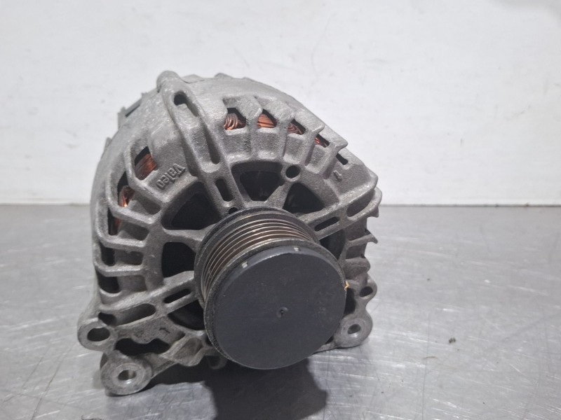 Recambio de alternador para seat ibiza 6j referencia OEM IAM 03P903023D  