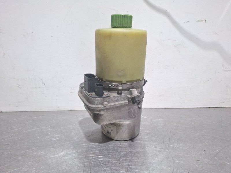 Recambio de bomba direccion asistida para seat ibiza 6j referencia OEM IAM 6R0423156B / M08711903MI  