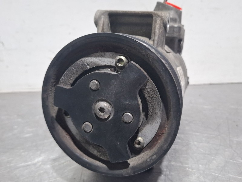 Recambio de compresor aire acondicionado para seat ibiza 6j referencia OEM IAM 5N0820803A  