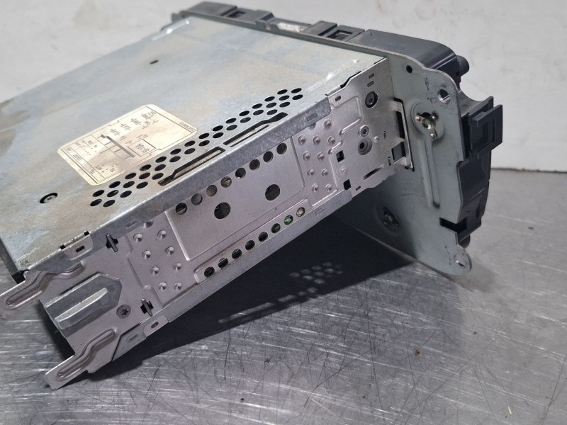 Recambio de sistema audio / radio cd para seat ibiza 6j referencia OEM IAM W06J1035153G  