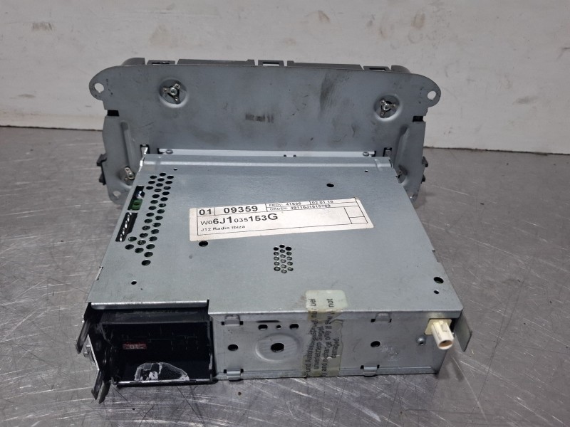 Recambio de sistema audio / radio cd para seat ibiza 6j referencia OEM IAM W06J1035153G  