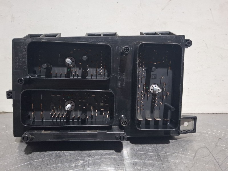 Recambio de caja reles / fusibles para opel astra gls referencia OEM IAM 5DK008668-48  