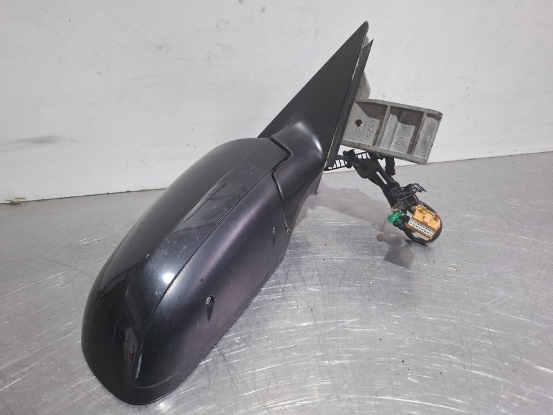 Recambio de espejo retrovisor derecho electrico para audi a4 referencia OEM IAM E1010681  
