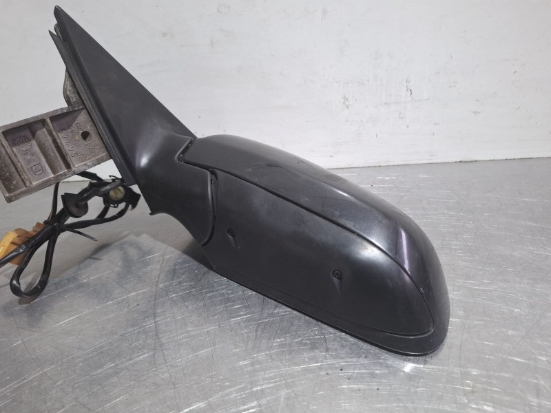 Recambio de espejo retrovisor izquierdo electrico para audi a4 referencia OEM IAM E1010681  