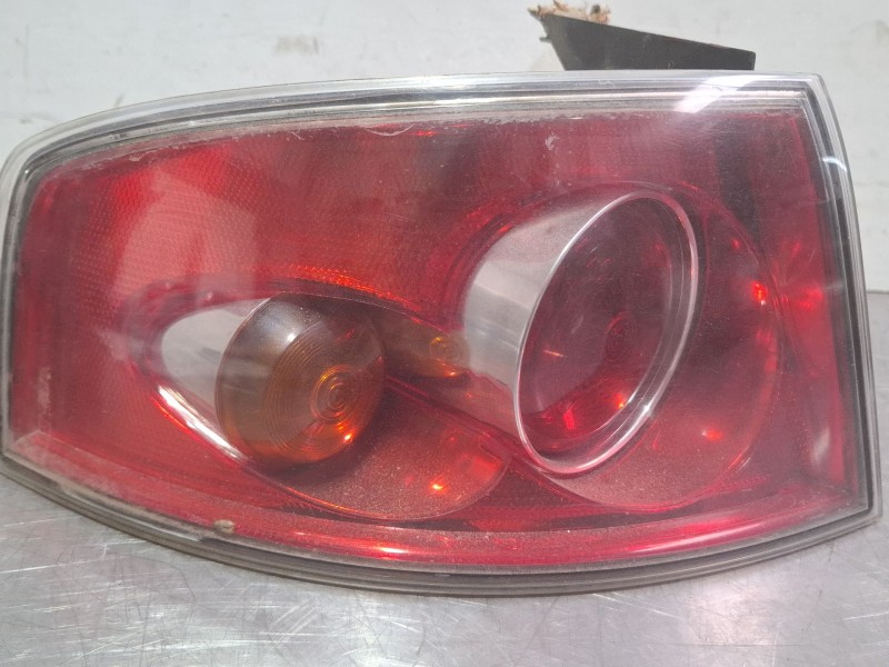 Recambio de piloto carrocería trasero izquierdo para seat ibiza 1.9 sdi 4p referencia OEM IAM   