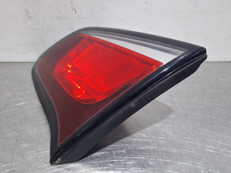 Recambio de piloto porton trasero derecho para citroën c3 referencia OEM IAM 9803934280  