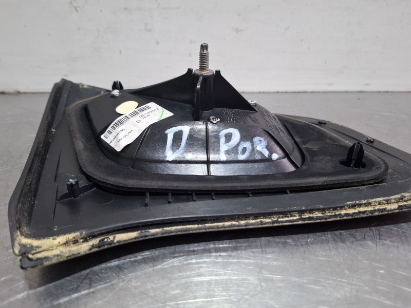 Recambio de piloto porton trasero derecho para citroën c3 referencia OEM IAM 9803934280  