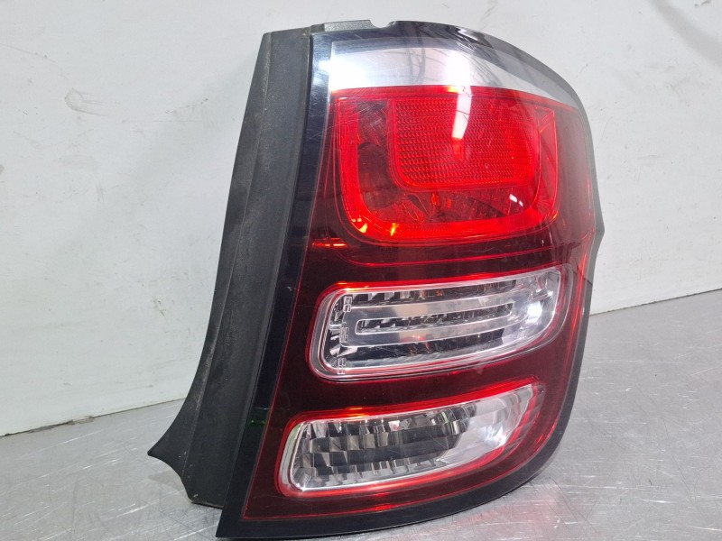 Recambio de piloto carrocería trasero izquierdo para citroën c3 referencia OEM IAM   