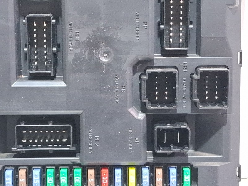 Recambio de centralita bsi para citroën c3 referencia OEM IAM 9666952280  