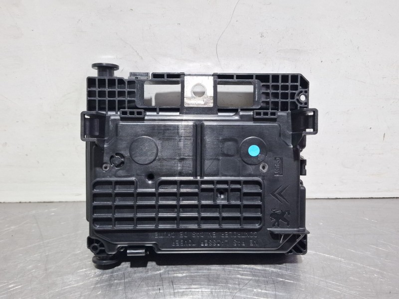 Recambio de centralita bsm para citroën c3 referencia OEM IAM 9667199780 / R09  