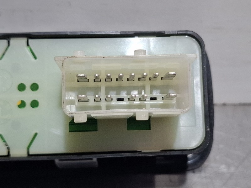 Recambio de mando elevalunas delantero izquierdo para citroën c3 referencia OEM IAM 98012275XT  