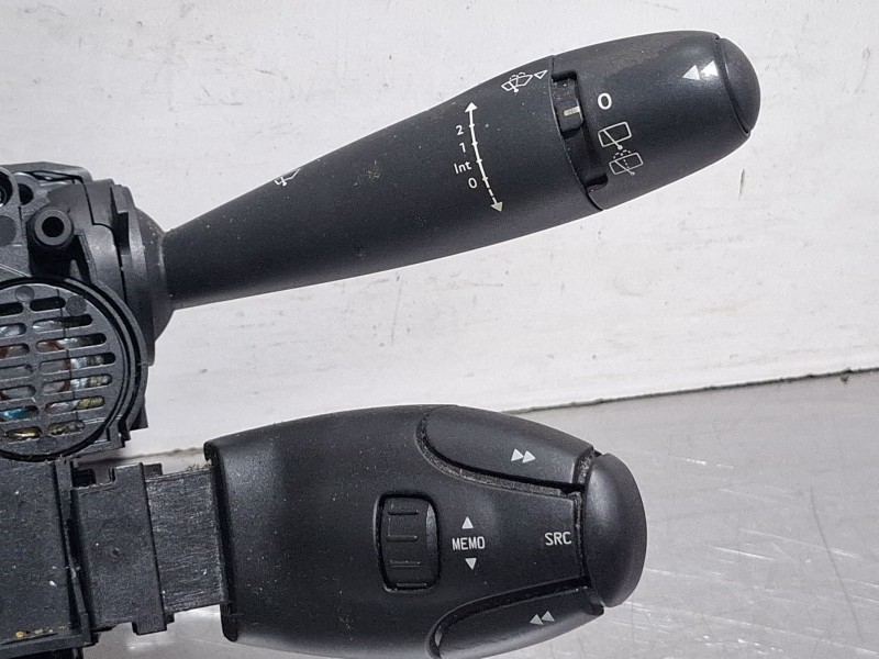 Recambio de mando multifuncion para citroën c3 referencia OEM IAM 96773868ZD / COM2008  