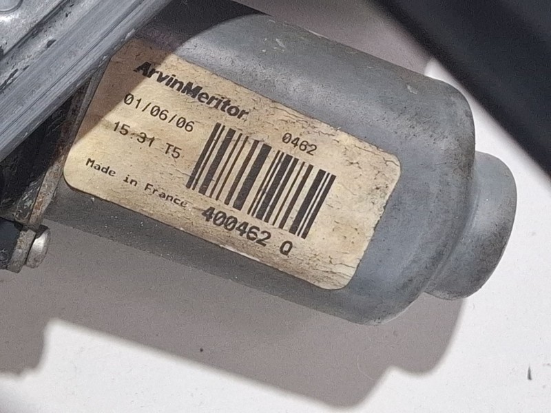 Recambio de elevalunas delantero izquierdo para renault laguna referencia OEM IAM 400462Q  