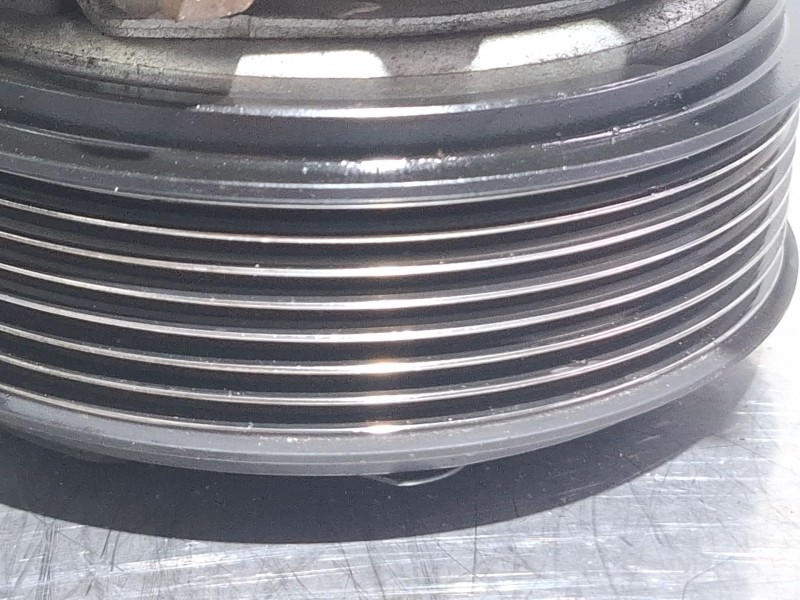 Recambio de compresor aire acondicionado para renault laguna referencia OEM IAM 8200421410  