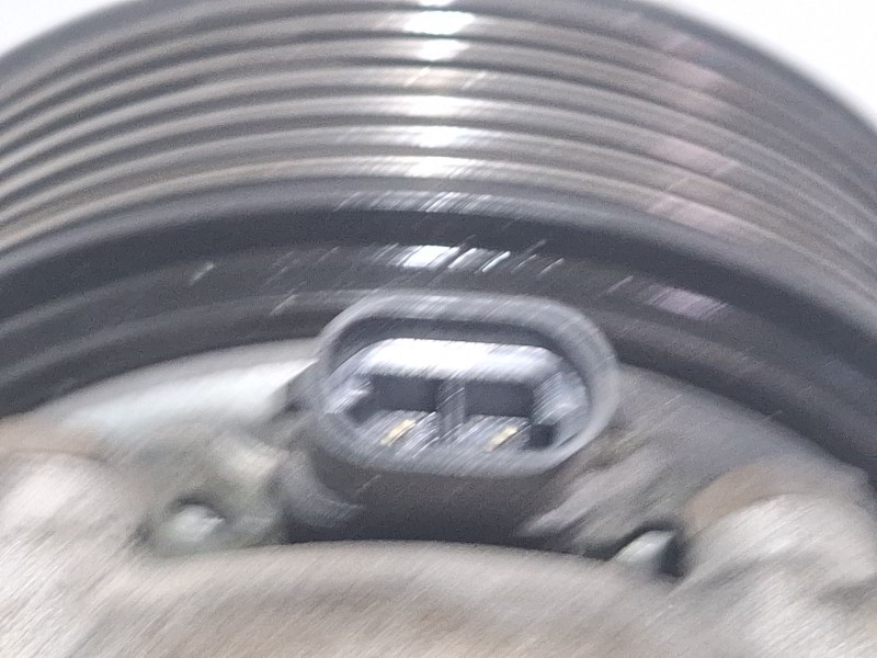 Recambio de compresor aire acondicionado para renault laguna referencia OEM IAM 8200421410  