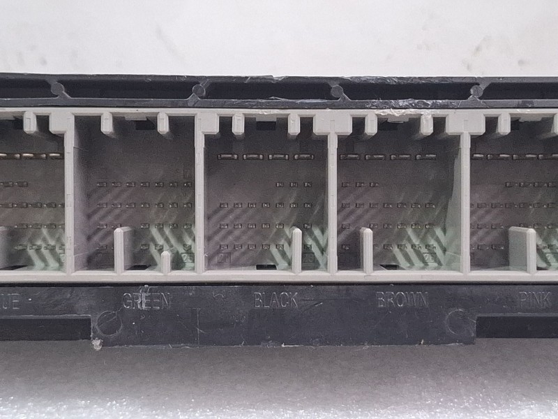 Recambio de modulo electronico para opel insignia limousine hb referencia OEM IAM 13578704  