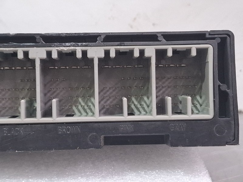 Recambio de modulo electronico para opel insignia limousine hb referencia OEM IAM 13578704  