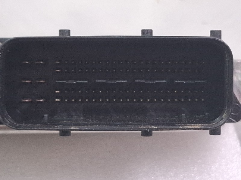 Recambio de centralita motor para opel insignia limousine hb referencia OEM IAM E9155577619 / 02811017453  