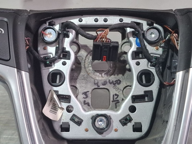 Recambio de volante (sin airbag) para opel insignia limousine hb referencia OEM IAM 13316547  