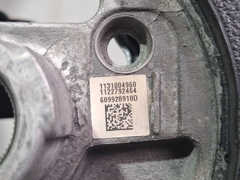 Recambio de volante (sin airbag) para opel insignia limousine hb referencia OEM IAM 13316547  