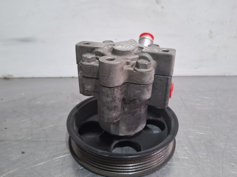 Recambio de bomba direccion asistida para opel insignia limousine hb referencia OEM IAM 55563329  