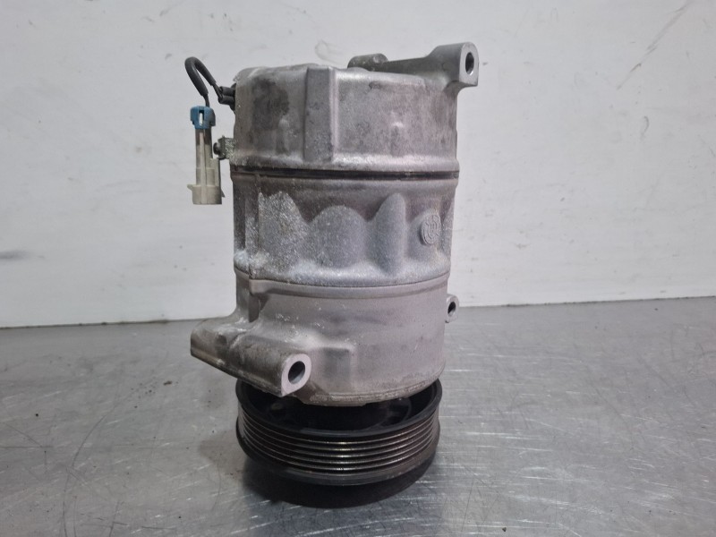 Recambio de compresor aire acondicionado para opel insignia limousine hb referencia OEM IAM P13232307  