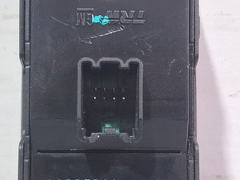 Recambio de mando elevalunas delantero izquierdo para opel insignia limousine hb referencia OEM IAM 13305011  