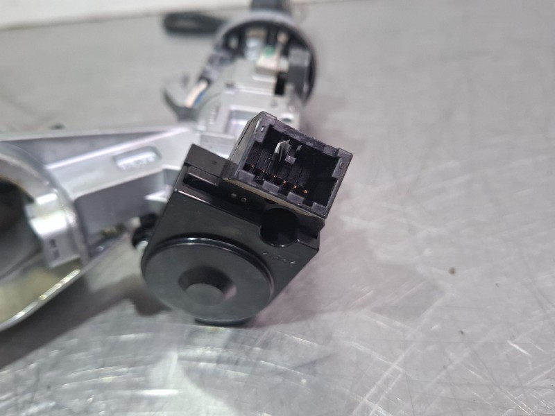 Recambio de antirrobo para opel insignia limousine hb referencia OEM IAM 20964876  