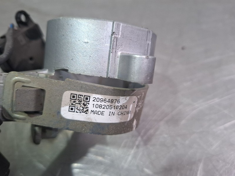 Recambio de antirrobo para opel insignia limousine hb referencia OEM IAM 20964876  