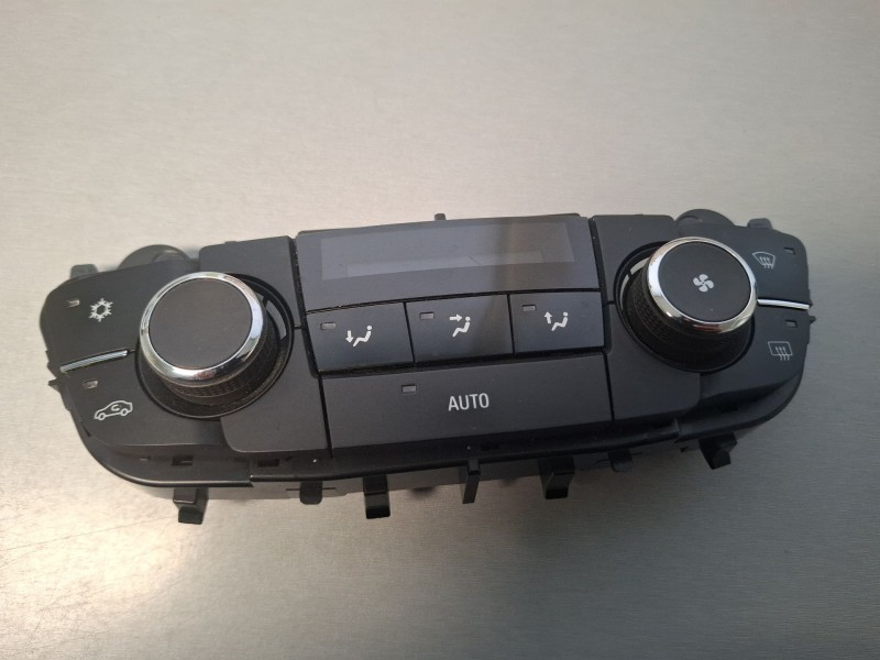 Recambio de mando climatizador para opel insignia limousine hb referencia OEM IAM 13273095  