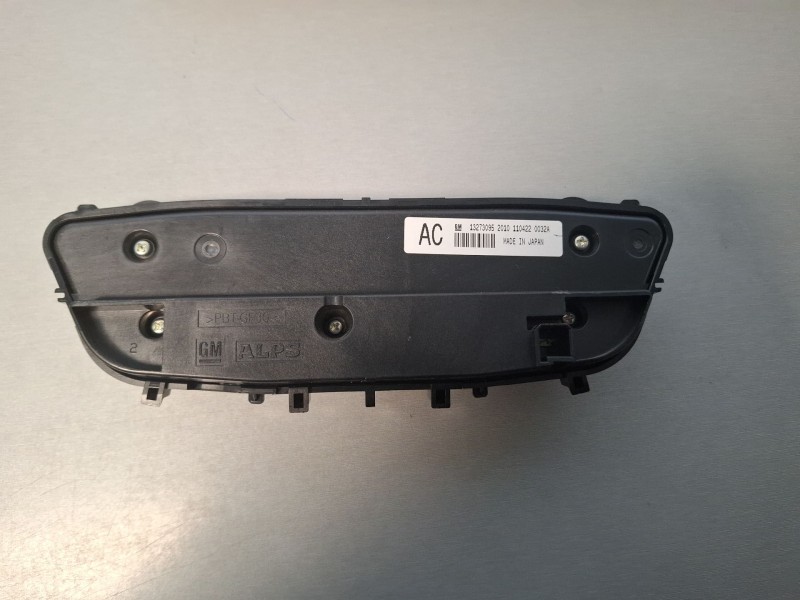 Recambio de mando climatizador para opel insignia limousine hb referencia OEM IAM 13273095  