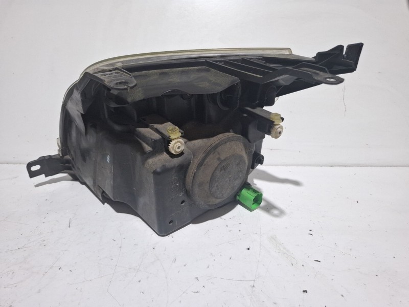 Recambio de faro delantero derecho para ford fusion referencia OEM IAM   