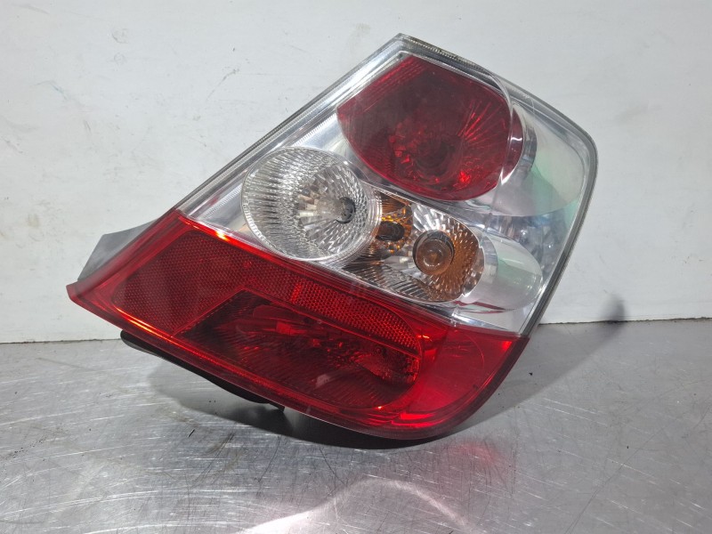Recambio de piloto trasero derecho para honda civic referencia OEM IAM   